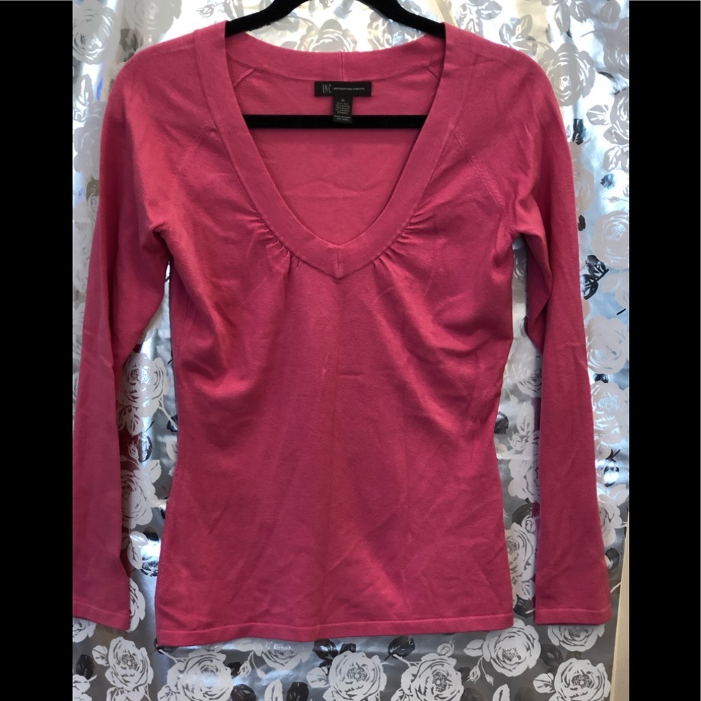 INC v neck top*